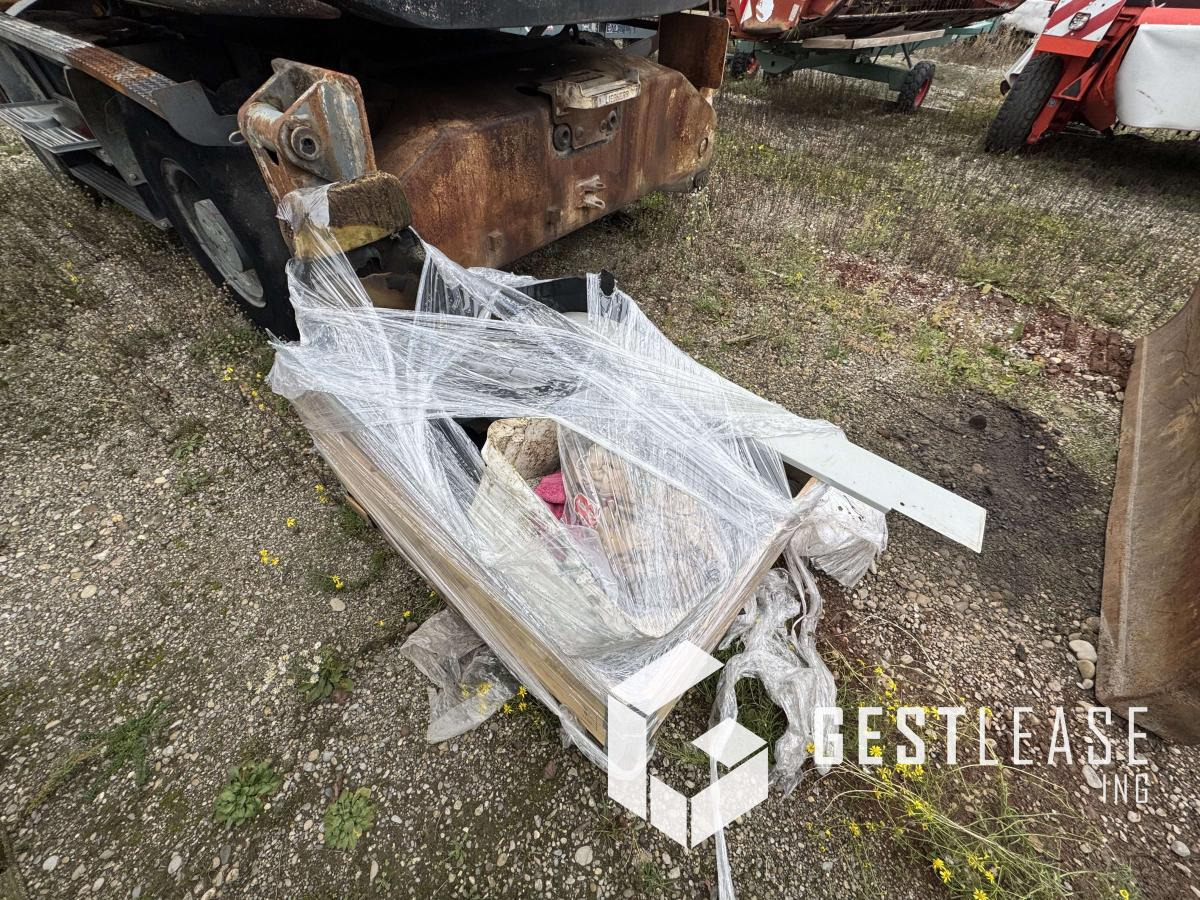 Багер на тркала Takeuchi TB295W: слика 10