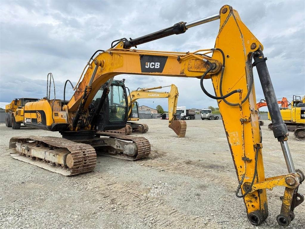 JCB JS 220 LC - Багер гасеничар: слика 1 JCB JS 220 LC - Багер гасеничар: слика 1