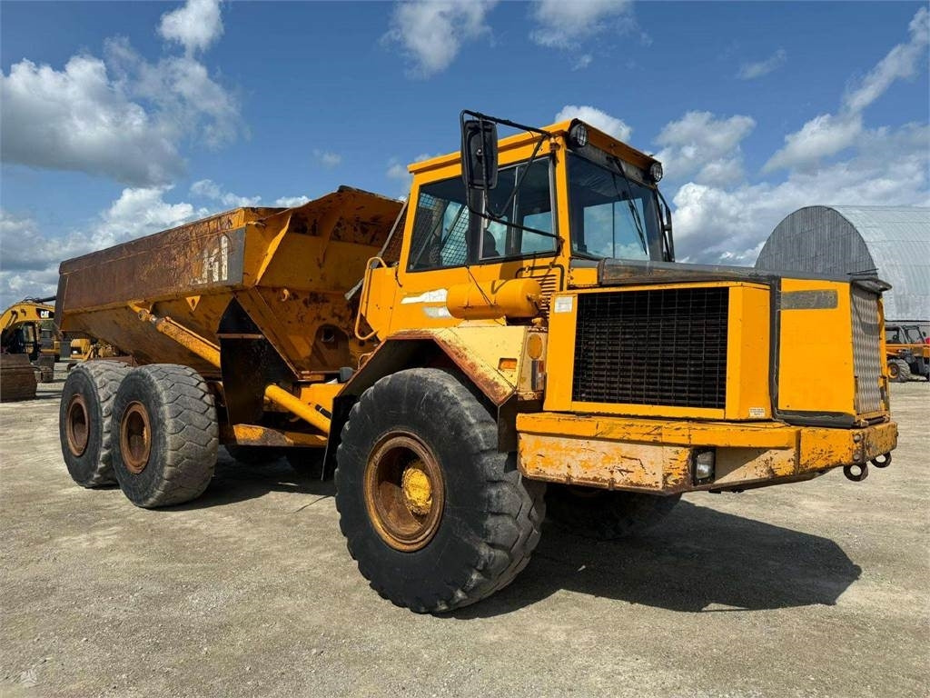 Volvo A25C, Nr. 5 - Зглобен истоварувач: слика 2 Volvo A25C, Nr. 5 - Зглобен истоварувач: слика 2