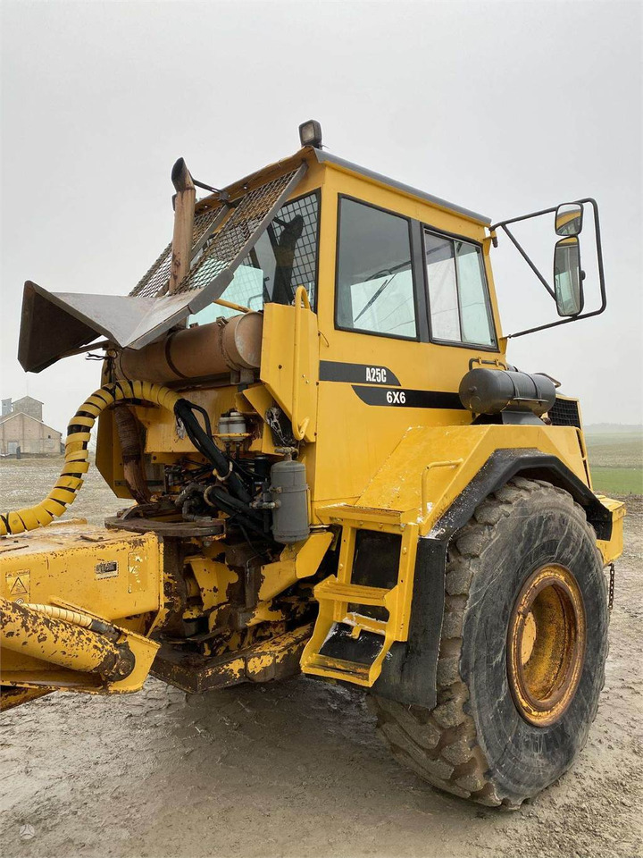 Volvo A25C , Nr.7 - Зглобен истоварувач: слика 5 Volvo A25C , Nr.7 - Зглобен истоварувач: слика 5