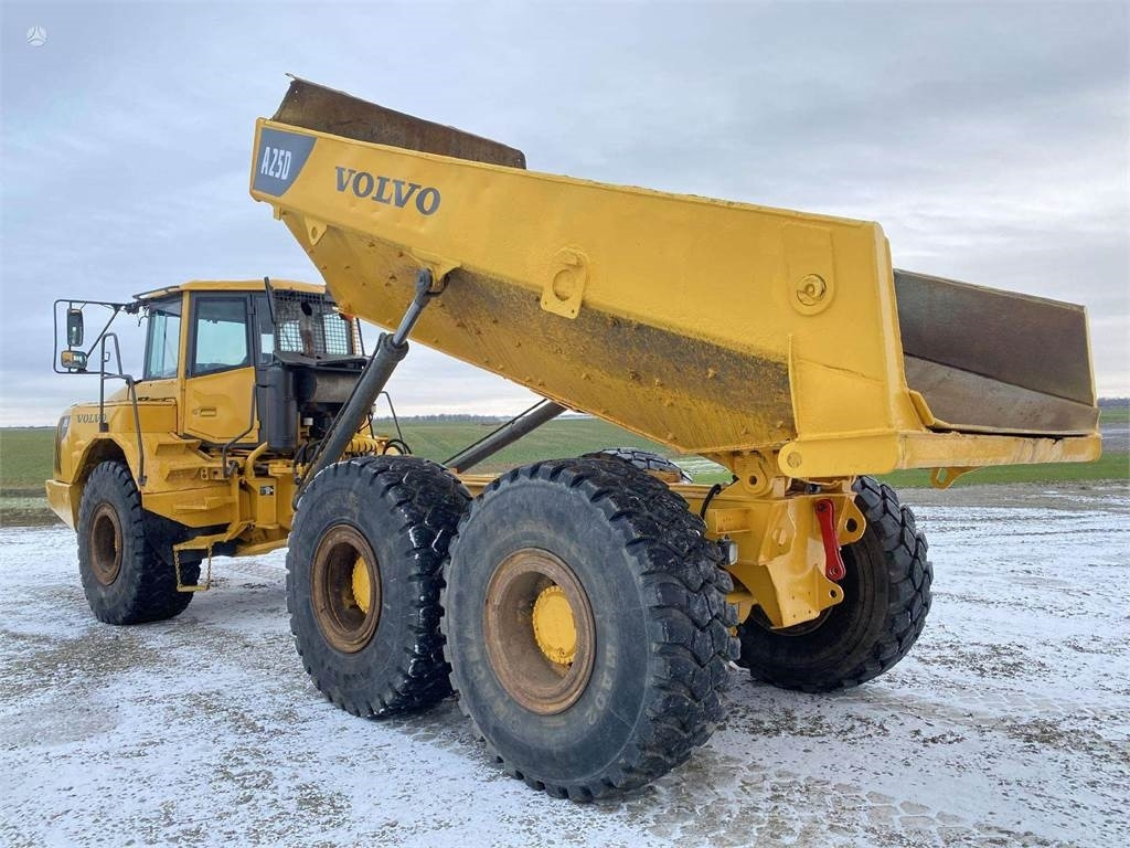 Volvo A25D - Зглобен истоварувач: слика 3 Volvo A25D - Зглобен истоварувач: слика 3