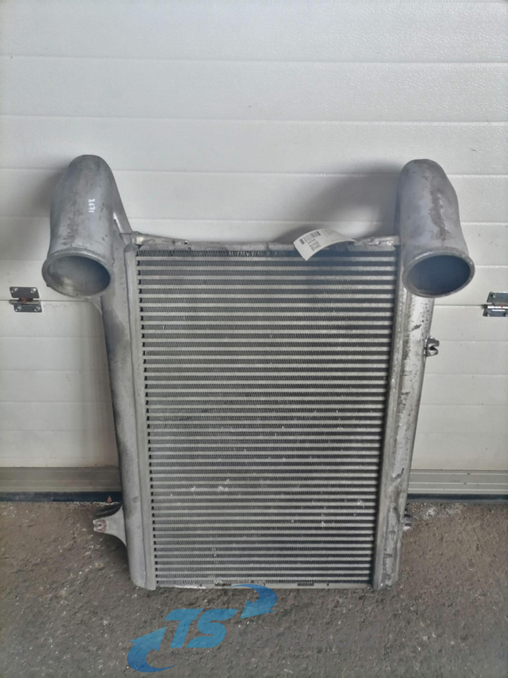 DAF Intercooler radiator 1691394 - Интеркулер за Камион: слика 2 DAF Intercooler radiator 1691394 - Интеркулер за Камион: слика 2