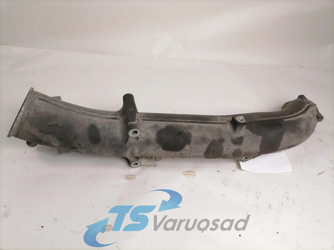DAF intercooler pipe 1694924 - Интеркулер за Камион: слика 2 DAF intercooler pipe 1694924 - Интеркулер за Камион: слика 2