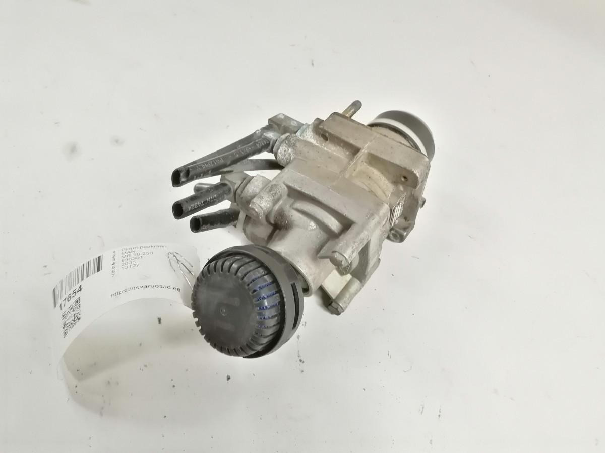 MAN Brake pressure control II36301 - Кочионен вентил за Камион: слика 4 MAN Brake pressure control II36301 - Кочионен вентил за Камион: слика 4