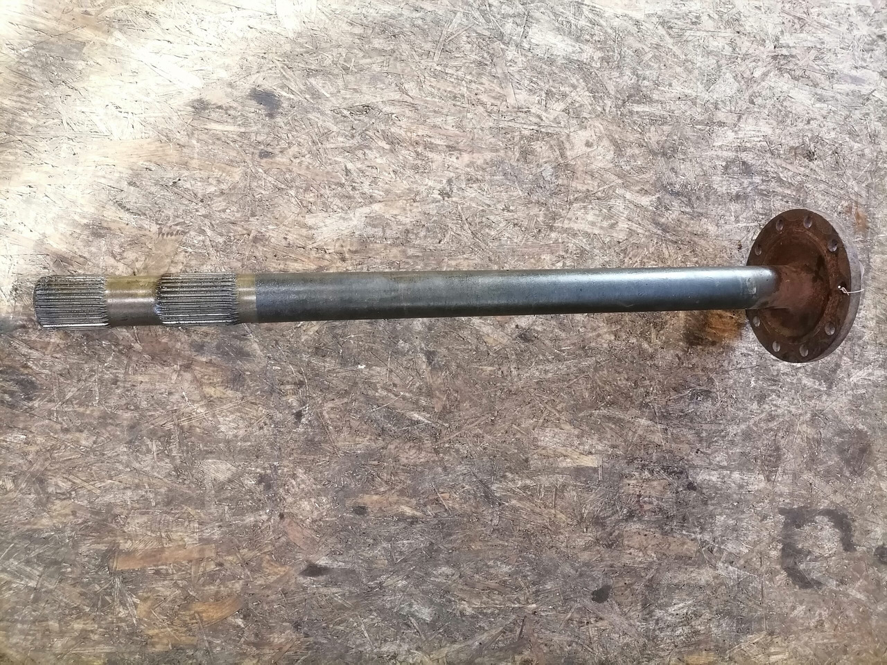 MAN Drive shaft 81355020147 - Погонско вратило за Камион: слика 2 MAN Drive shaft 81355020147 - Погонско вратило за Камион: слика 2