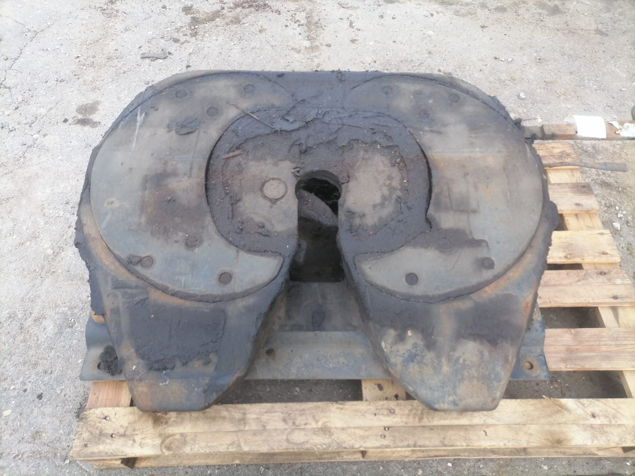 MAN Fifht wheel 662131013 - Спојка на петто тркало за Камион: слика 3 MAN Fifht wheel 662131013 - Спојка на петто тркало за Камион: слика 3