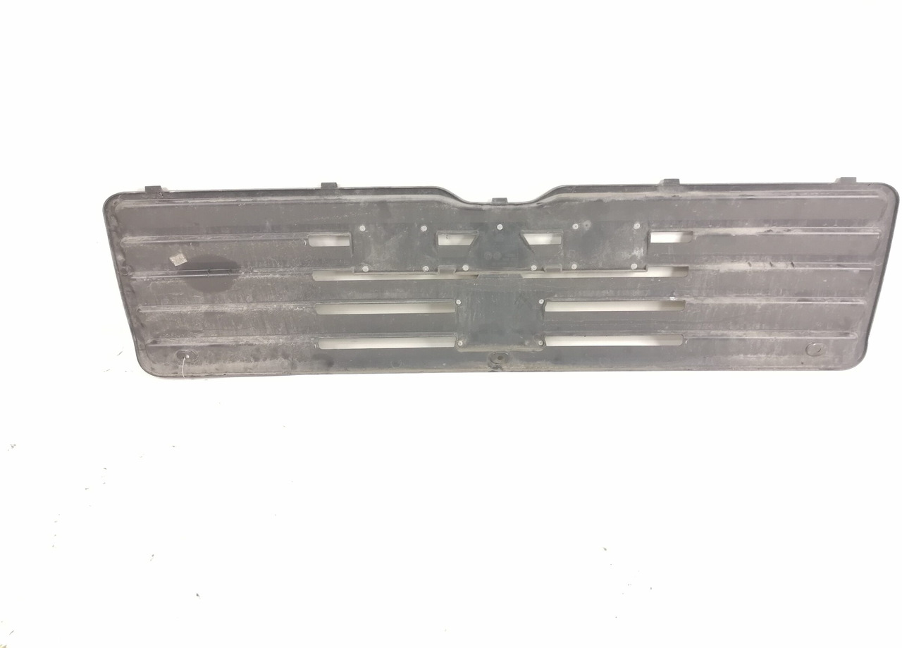 MAN Grille panel 85611500010 - Решетка за Камион: слика 2 MAN Grille panel 85611500010 - Решетка за Камион: слика 2