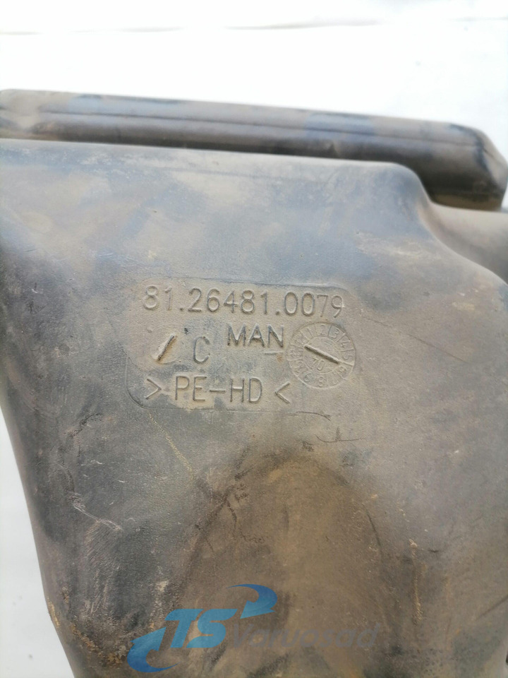 MAN Windscreen washer fluid tank 81264810079 - Бришач за Камион: слика 2 MAN Windscreen washer fluid tank 81264810079 - Бришач за Камион: слика 2