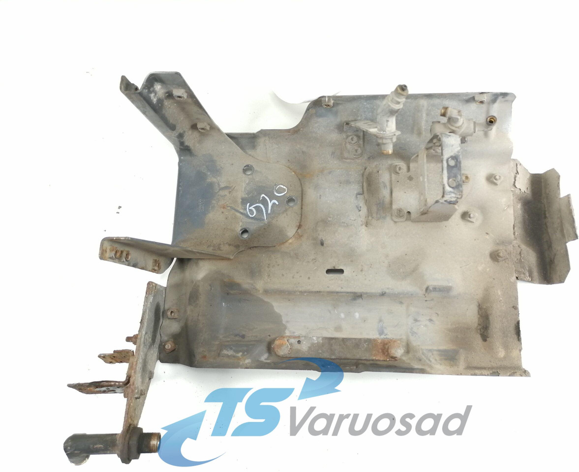 Scania Air dryer carrier plate 1367477 - Кочионен вентил за Камион: слика 5 Scania Air dryer carrier plate 1367477 - Кочионен вентил за Камион: слика 5