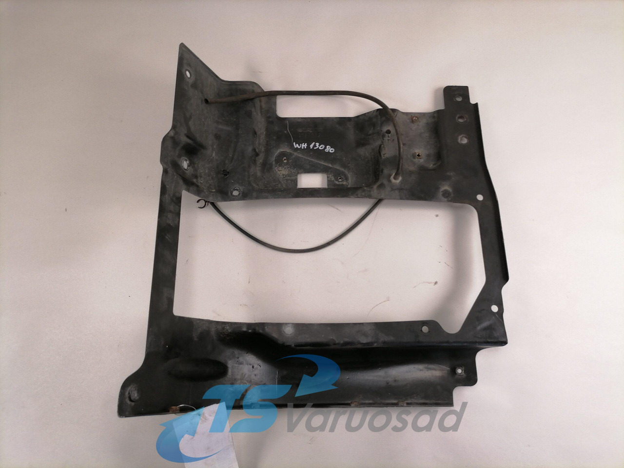 Scania Bracket 1727992 - Светло/ Осветлување за Камион: слика 2 Scania Bracket 1727992 - Светло/ Осветлување за Камион: слика 2