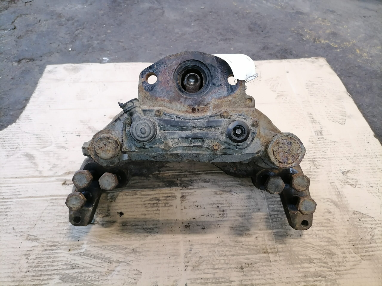 Scania Brake caliper 1744250 - Делови за кочници за Камион: слика 2 Scania Brake caliper 1744250 - Делови за кочници за Камион: слика 2