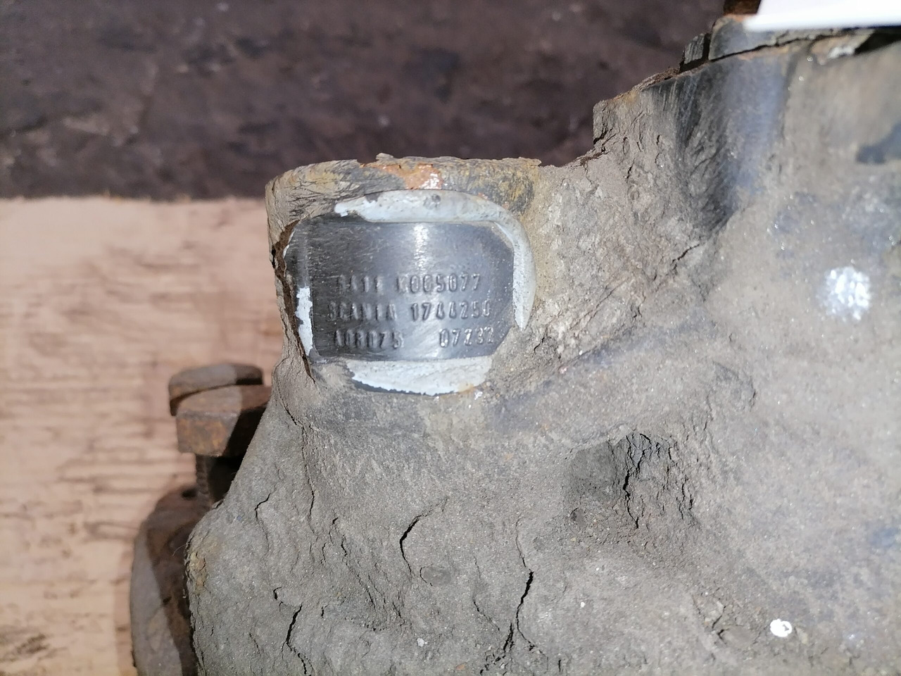 Scania Brake caliper 1744250 - Делови за кочници за Камион: слика 4 Scania Brake caliper 1744250 - Делови за кочници за Камион: слика 4