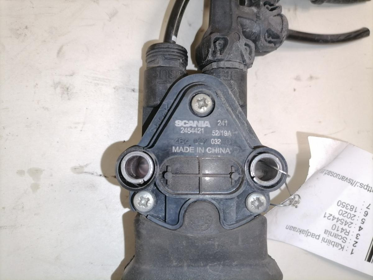 Scania Cab suspension control valve 2454421 - Суспензија на кабината за Камион: слика 3 Scania Cab suspension control valve 2454421 - Суспензија на кабината за Камион: слика 3