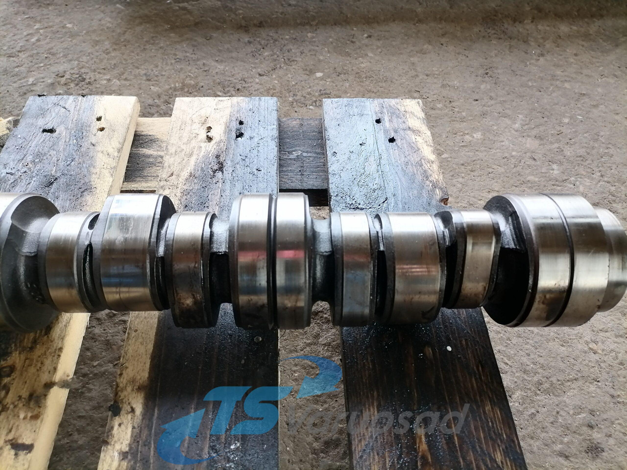 Scania Camshaft 1509917 - Брегаста оска за Камион: слика 2 Scania Camshaft 1509917 - Брегаста оска за Камион: слика 2