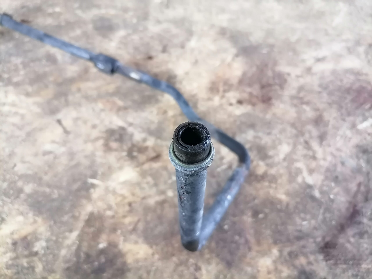 Scania Compressor air pipe 1863947 - Компресор на воздушна кочница за Камион: слика 3 Scania Compressor air pipe 1863947 - Компресор на воздушна кочница за Камион: слика 3