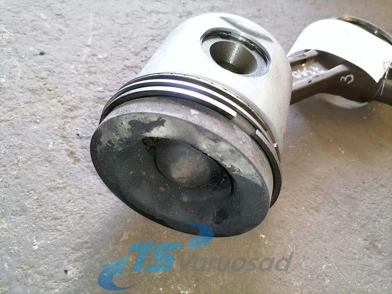 Scania Connecting rod + piston 1791992 - Клипови/ Прстени/ Изолациони чаури за Камион: слика 2 Scania Connecting rod + piston 1791992 - Клипови/ Прстени/ Изолациони чаури за Камион: слика 2