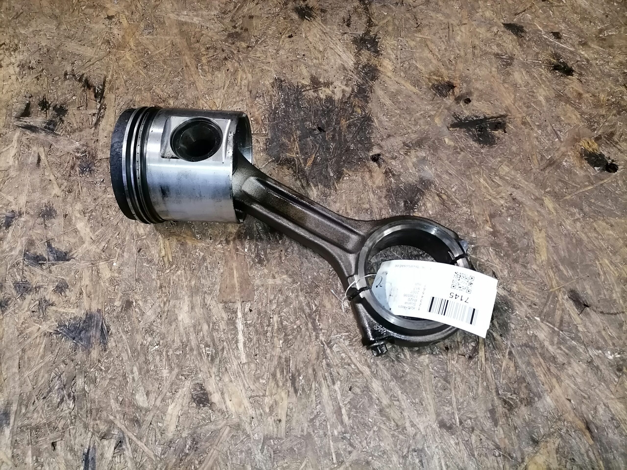 Scania Connecting rod + piston 1798596 - Клипови/ Прстени/ Изолациони чаури за Камион: слика 1 Scania Connecting rod + piston 1798596 - Клипови/ Прстени/ Изолациони чаури за Камион: слика 1