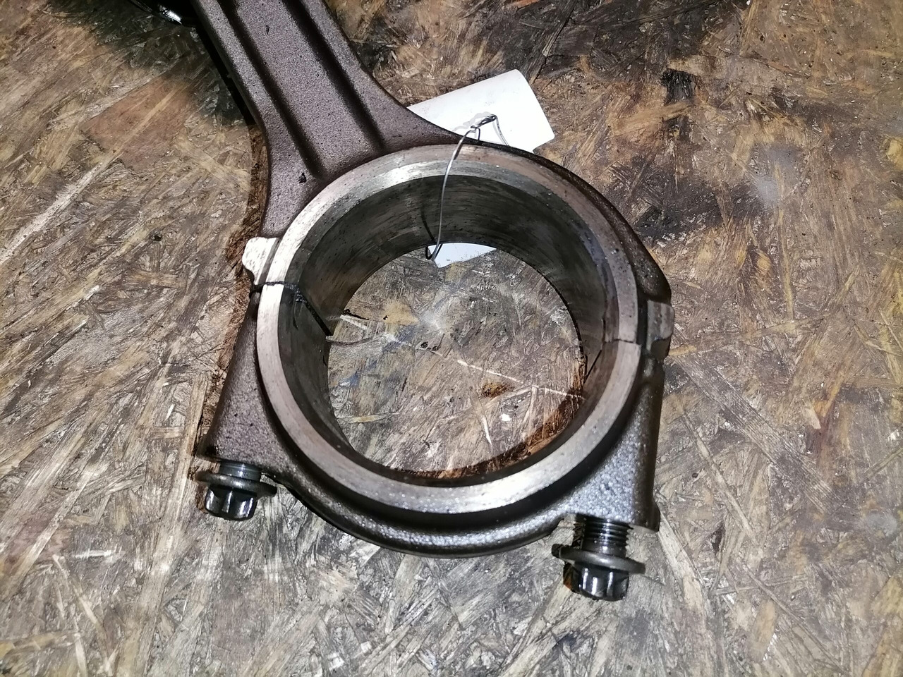 Scania Connecting rod + piston 1798596 - Клипови/ Прстени/ Изолациони чаури за Камион: слика 2 Scania Connecting rod + piston 1798596 - Клипови/ Прстени/ Изолациони чаури за Камион: слика 2