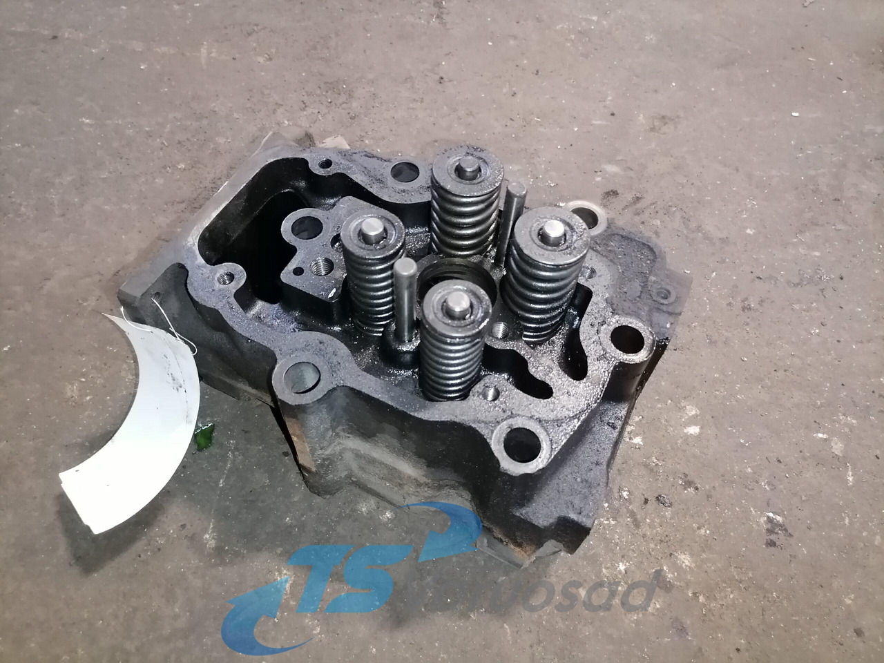 Scania Cylinder head, HPI 1522361 - Глава на цилиндар за Камион: слика 1 Scania Cylinder head, HPI 1522361 - Глава на цилиндар за Камион: слика 1