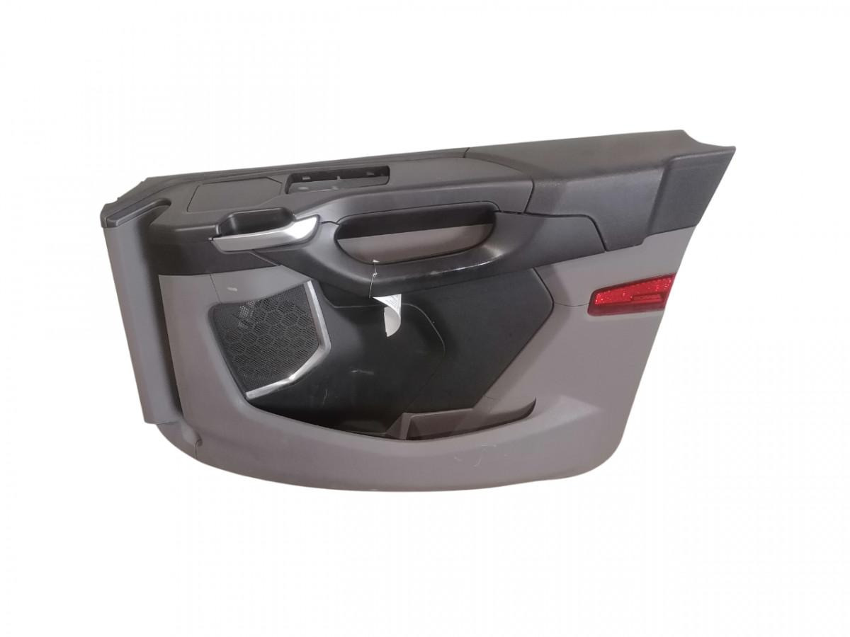 Scania Door trim panel 2935304 - Врата и делови за Камион: слика 1 Scania Door trim panel 2935304 - Врата и делови за Камион: слика 1