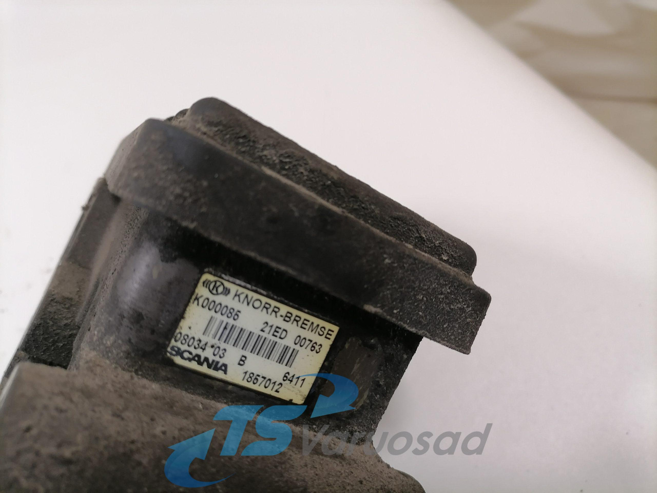 Scania EBS brake valve 1857012 - Кочионен вентил за Камион: слика 4 Scania EBS brake valve 1857012 - Кочионен вентил за Камион: слика 4