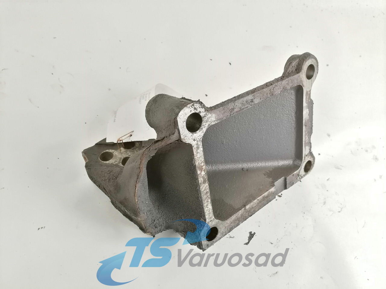Scania Engine bracket 1508907 - Мотор и делови за Камион: слика 3 Scania Engine bracket 1508907 - Мотор и делови за Камион: слика 3