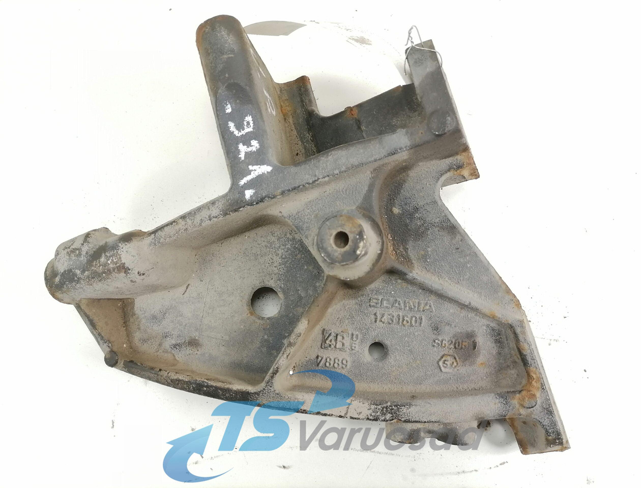 Scania Front bumper carrier 1431601 - Браник за Камион: слика 3 Scania Front bumper carrier 1431601 - Браник за Камион: слика 3