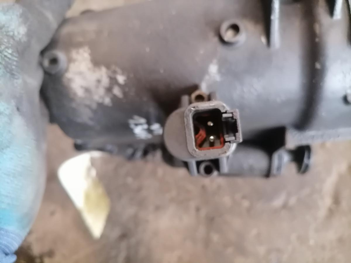 Scania Fuel filter unit 2060083 - Филтер за гориво за Камион: слика 3 Scania Fuel filter unit 2060083 - Филтер за гориво за Камион: слика 3