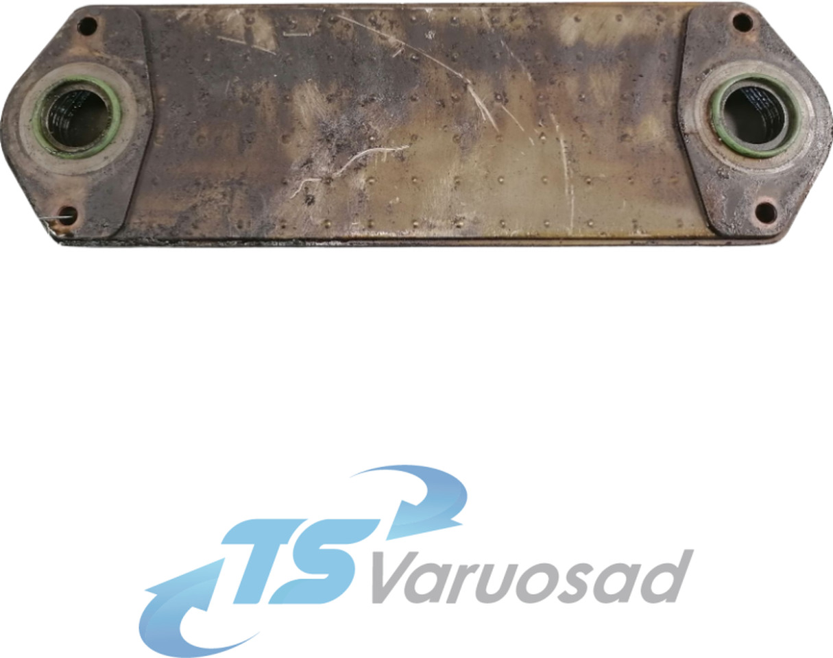Scania Gerabox oil cooler 1351348 - Менувач и делови за Камион: слика 1 Scania Gerabox oil cooler 1351348 - Менувач и делови за Камион: слика 1