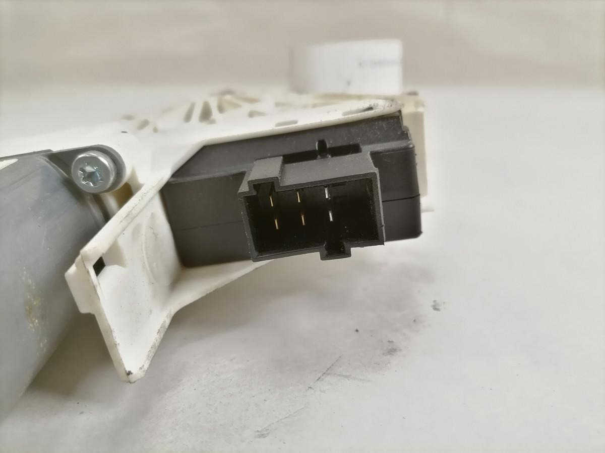 Scania Glass lift 2076264 - Прозорец и делови за Камион: слика 4 Scania Glass lift 2076264 - Прозорец и делови за Камион: слика 4