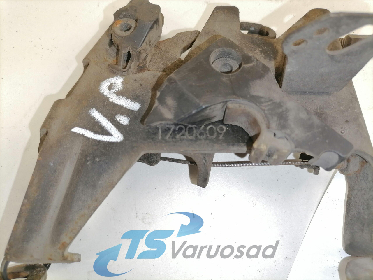 Scania Iluvõre lukk 1800468 - Решетка за Камион: слика 2 Scania Iluvõre lukk 1800468 - Решетка за Камион: слика 2