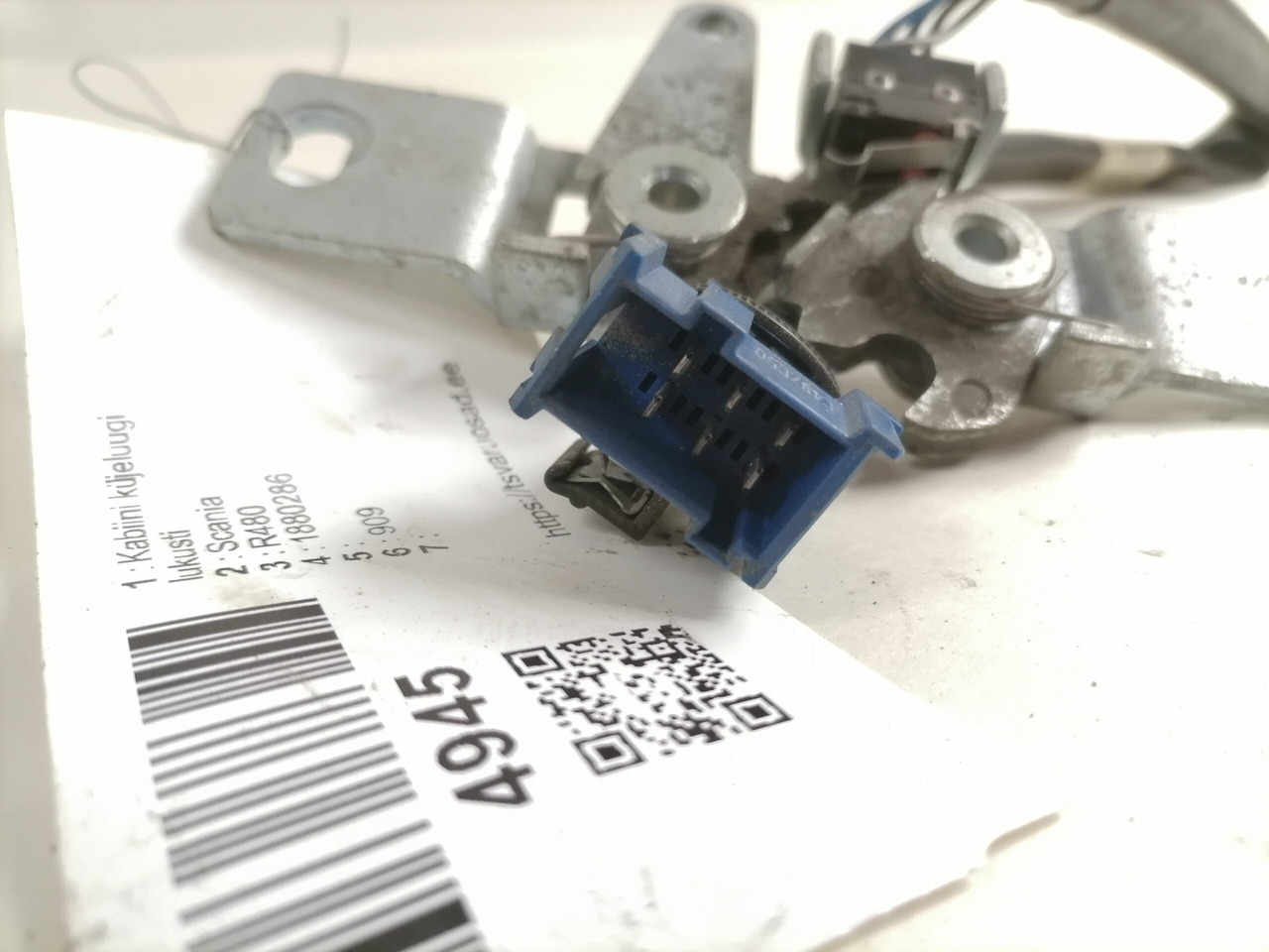 Scania Kabiini küljeluugi lukusti 1880286 - Универзален дел за Камион: слика 2 Scania Kabiini küljeluugi lukusti 1880286 - Универзален дел за Камион: слика 2