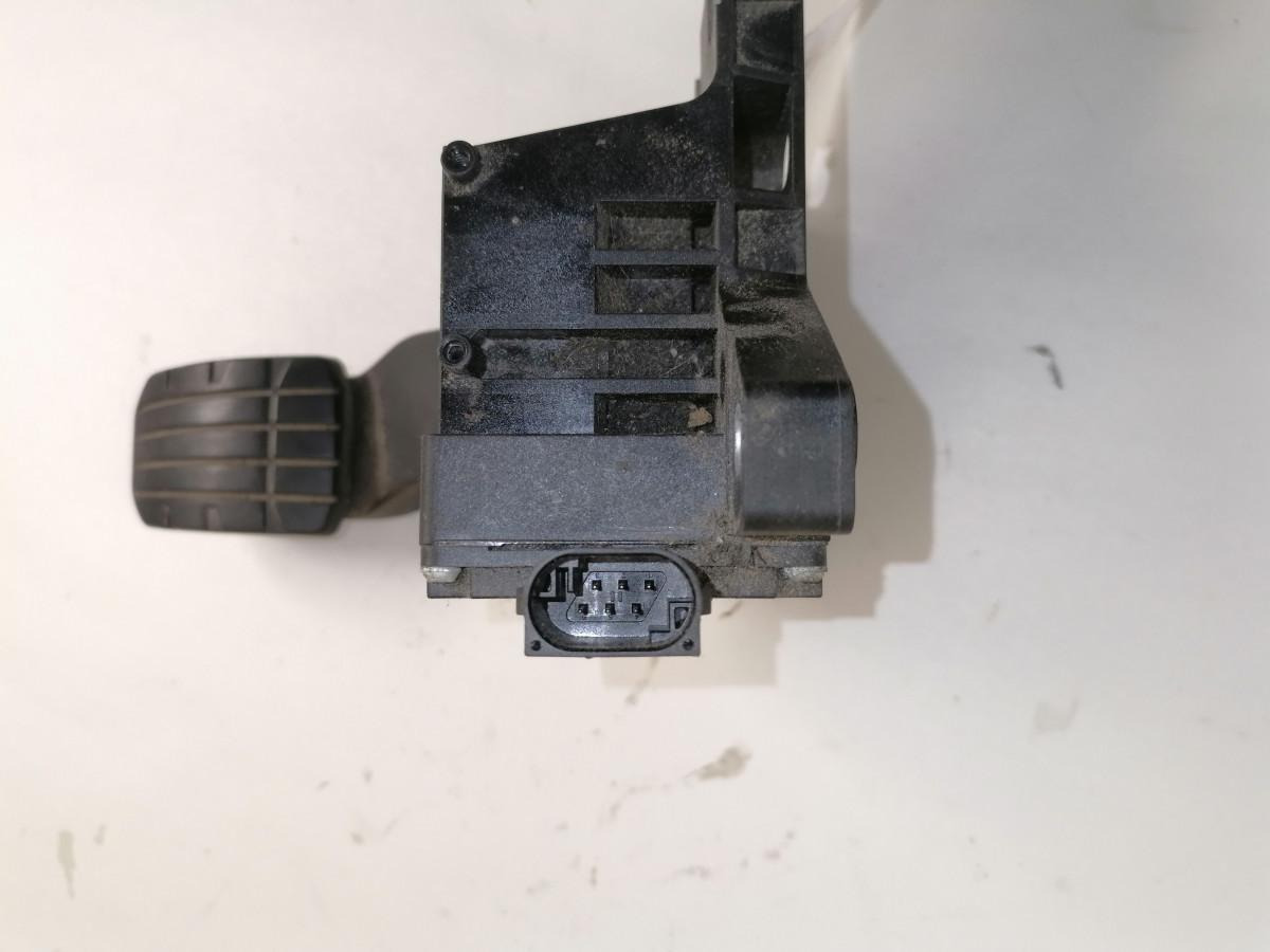 Scania Käigulülitus silindrite korpus 2090529 - Менувач и делови за Камион: слика 4 Scania Käigulülitus silindrite korpus 2090529 - Менувач и делови за Камион: слика 4