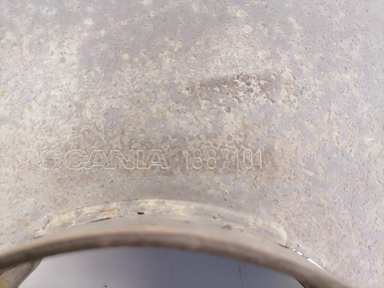 Scania Kardaani tugilaagri kandur 1887101 - Карданско вратило за Камион: слика 2 Scania Kardaani tugilaagri kandur 1887101 - Карданско вратило за Камион: слика 2
