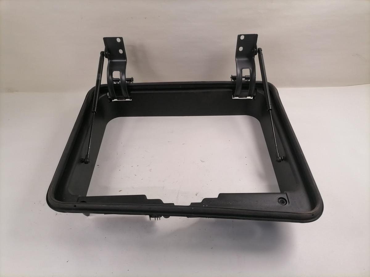 Scania Küljeluugi plastraam 2515270 - Универзален дел за Камион: слика 5 Scania Küljeluugi plastraam 2515270 - Универзален дел за Камион: слика 5