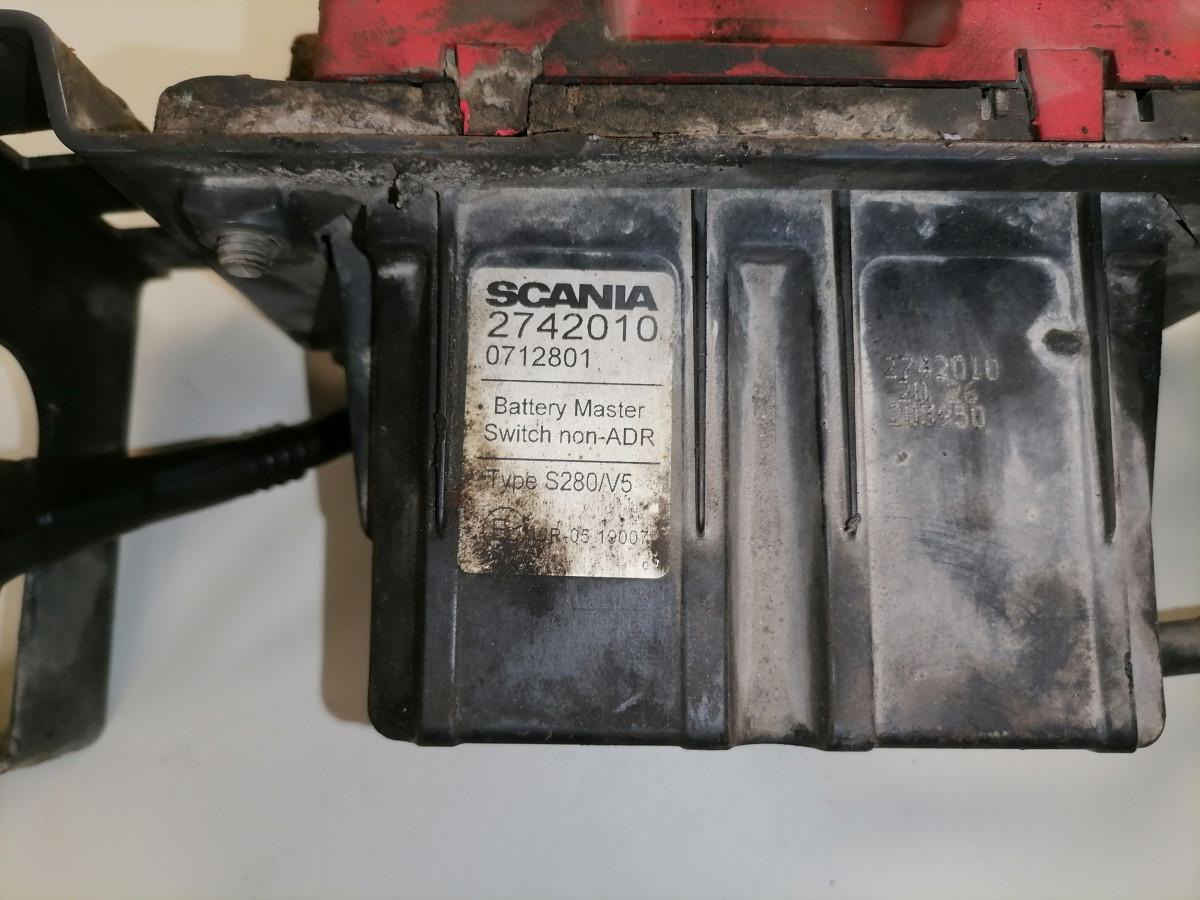 Scania Massilüliti 2742010 - Реле за Камион: слика 5 Scania Massilüliti 2742010 - Реле за Камион: слика 5