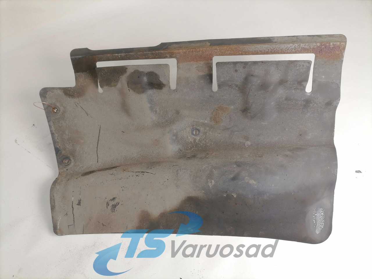 Scania Mudguard 1482415 - Универзален дел за Камион: слика 3 Scania Mudguard 1482415 - Универзален дел за Камион: слика 3