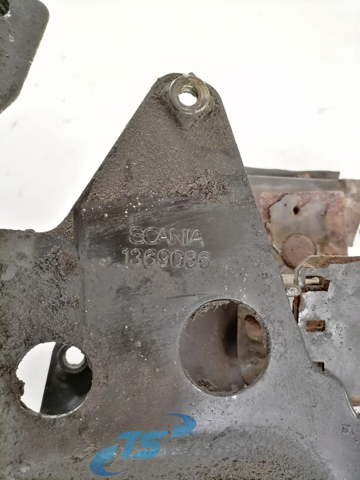 Scania Roolisüsteemi õlimahuti kandur 1369036 - Црево за управување за Камион: слика 2 Scania Roolisüsteemi õlimahuti kandur 1369036 - Црево за управување за Камион: слика 2