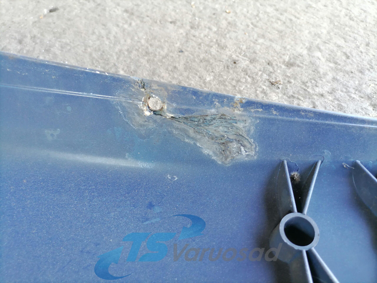 Scania Scania cab wind deflector, roof 1731083 - Аеродинамика/ Спојлер за Камион: слика 2 Scania Scania cab wind deflector, roof 1731083 - Аеродинамика/ Спојлер за Камион: слика 2