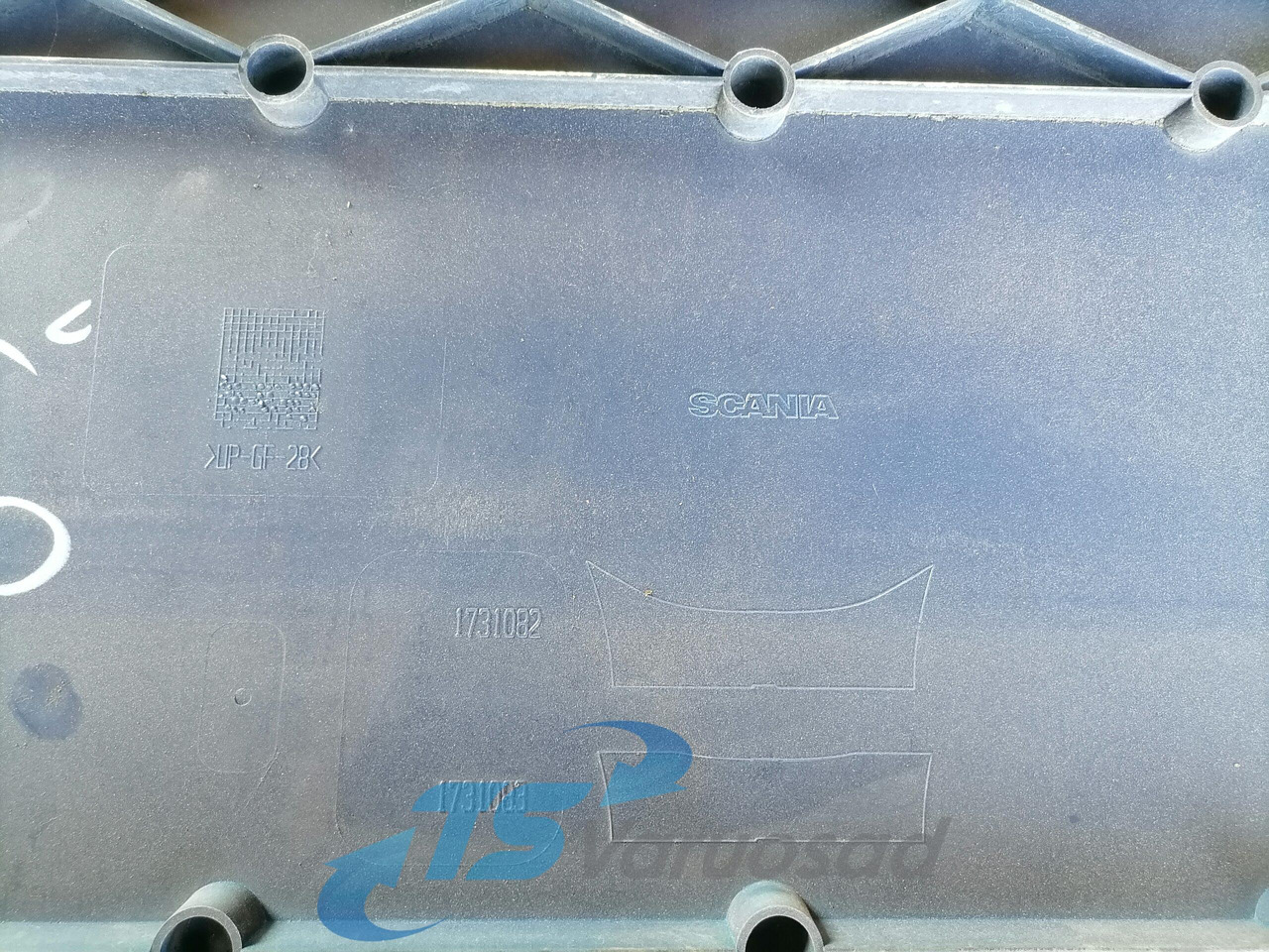 Scania Scania cab wind deflector, roof 1731083 - Аеродинамика/ Спојлер за Камион: слика 4 Scania Scania cab wind deflector, roof 1731083 - Аеродинамика/ Спојлер за Камион: слика 4