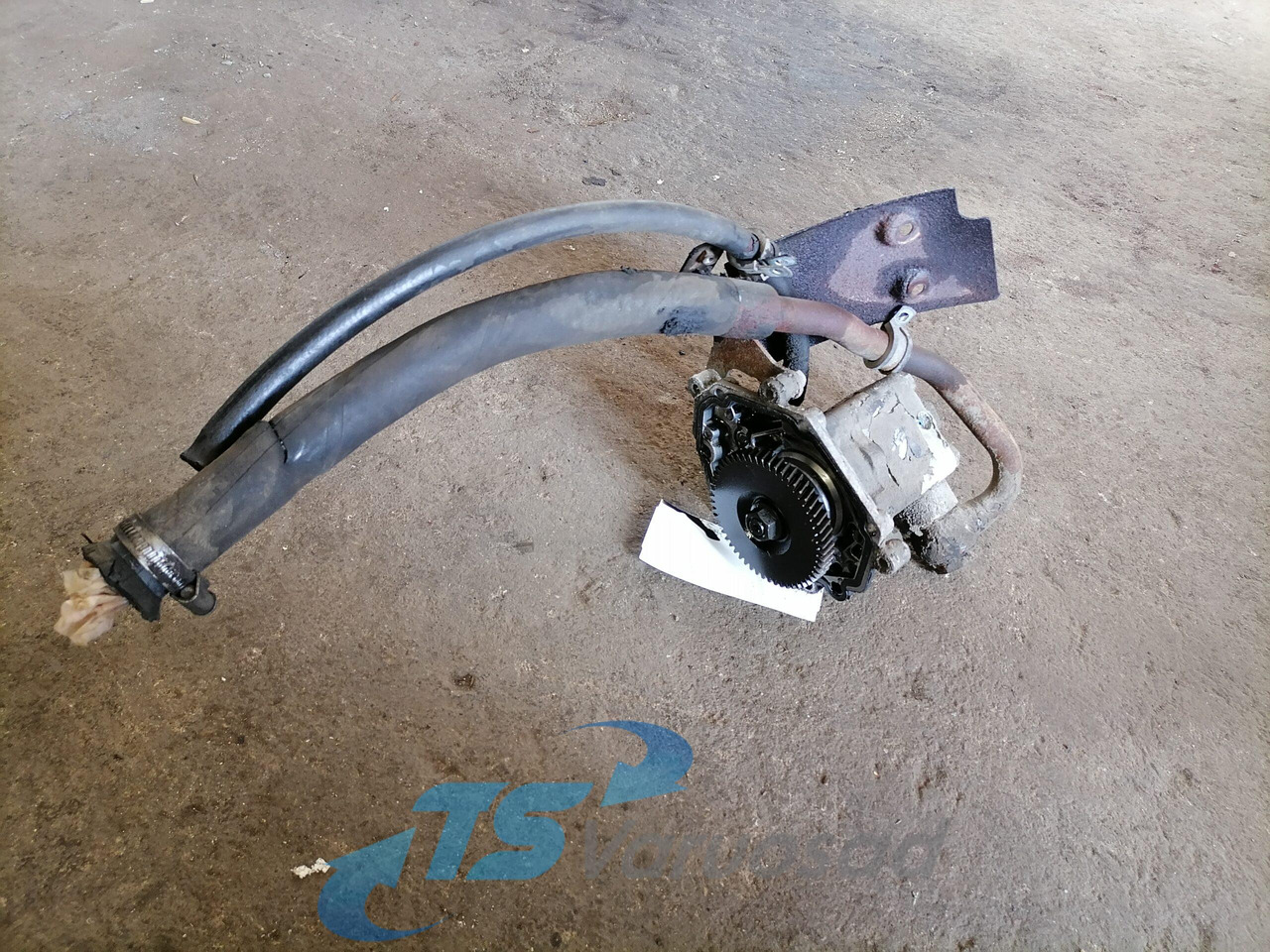 Scania Steering hydraulic pump 1457710 - Управувачка пумпа за Камион: слика 1 Scania Steering hydraulic pump 1457710 - Управувачка пумпа за Камион: слика 1
