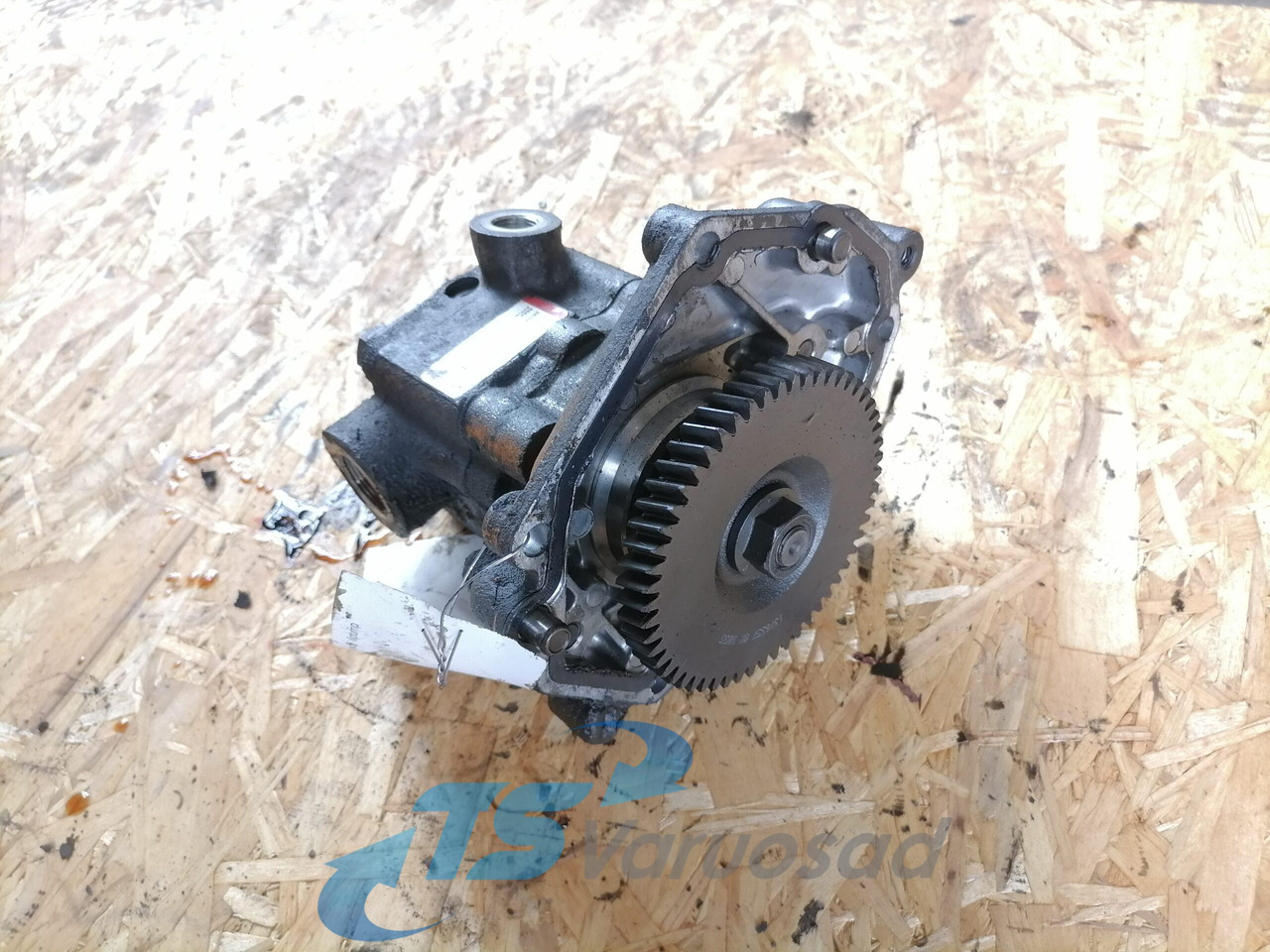 Scania Steering hydraulic pump 2108039 - Управувачка пумпа за Камион: слика 1 Scania Steering hydraulic pump 2108039 - Управувачка пумпа за Камион: слика 1
