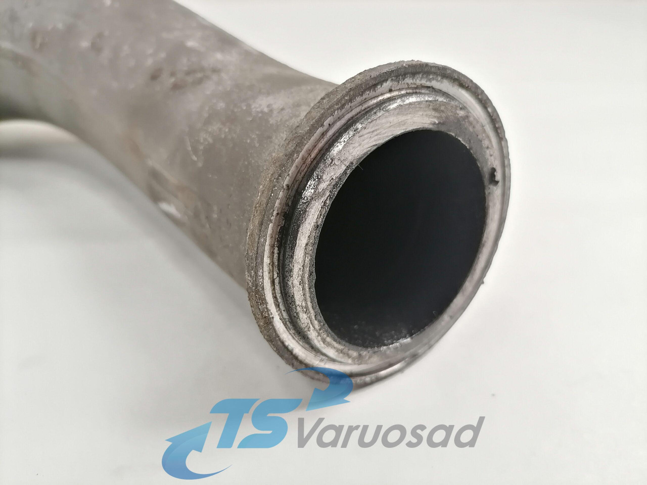 Scania intercooler pipe 1523899 - Интеркулер за Камион: слика 3 Scania intercooler pipe 1523899 - Интеркулер за Камион: слика 3