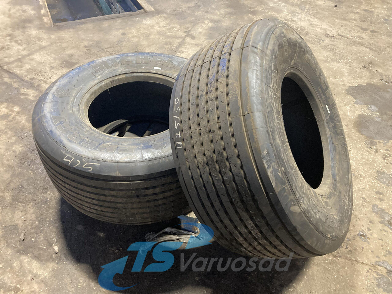 Universaalne Michelin 425/55R19,5 42555R195 - Гуми и бандажи за Камион: слика 2 Universaalne Michelin 425/55R19,5 42555R195 - Гуми и бандажи за Камион: слика 2