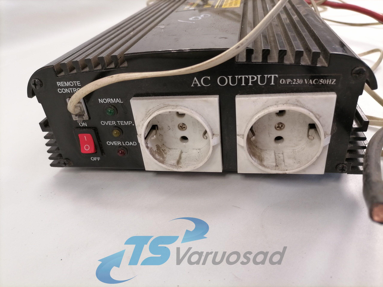 Universaalne Voltage converter A1700W24V - Електричен систем за Камион: слика 2 Universaalne Voltage converter A1700W24V - Електричен систем за Камион: слика 2