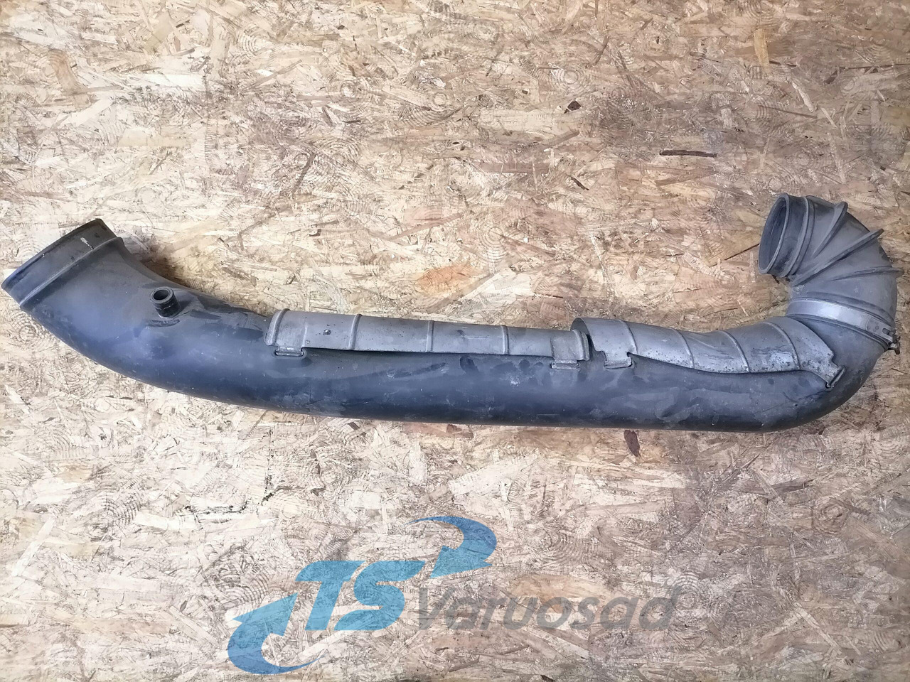 Volvo Air intake 20580668 - Систем за внесување на воздух за Камион: слика 2 Volvo Air intake 20580668 - Систем за внесување на воздух за Камион: слика 2