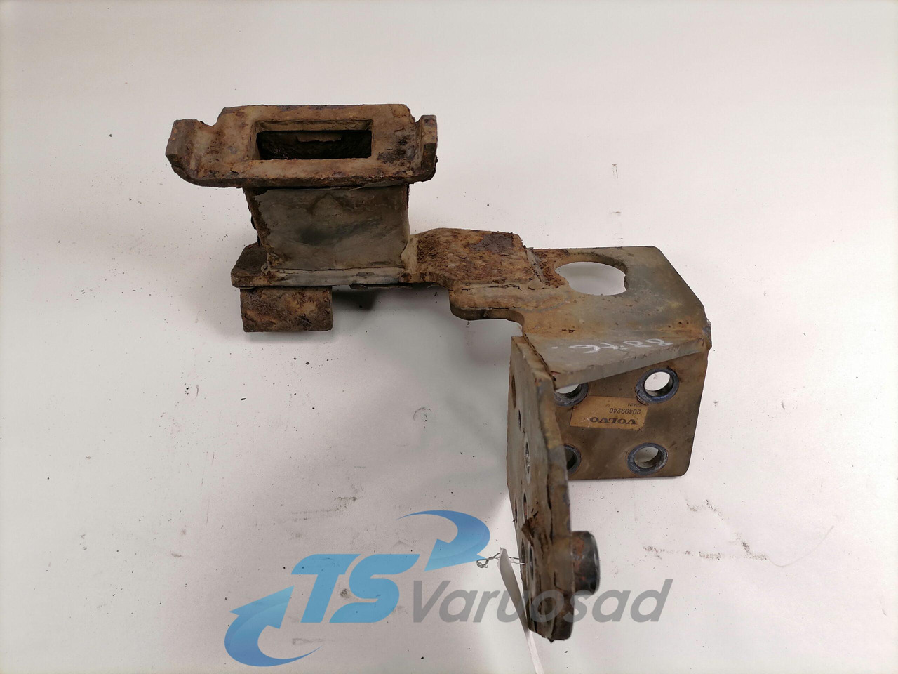 Volvo Bumper bracket 20499240 - Рамка/ Шасија за Камион: слика 2 Volvo Bumper bracket 20499240 - Рамка/ Шасија за Камион: слика 2