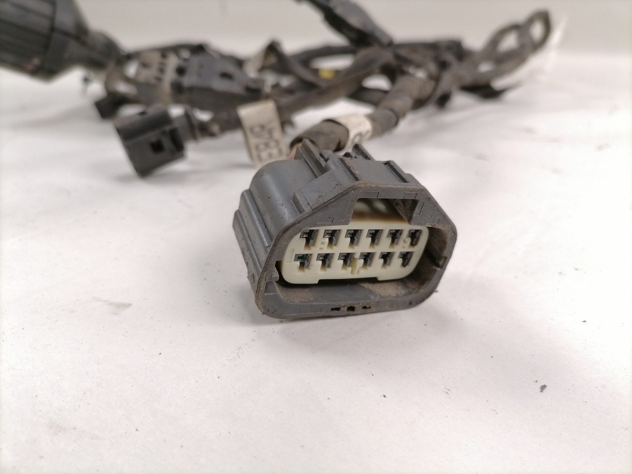 Volvo Esitule juhtmestik 21263224 - Мотор и делови за Камион: слика 2 Volvo Esitule juhtmestik 21263224 - Мотор и делови за Камион: слика 2