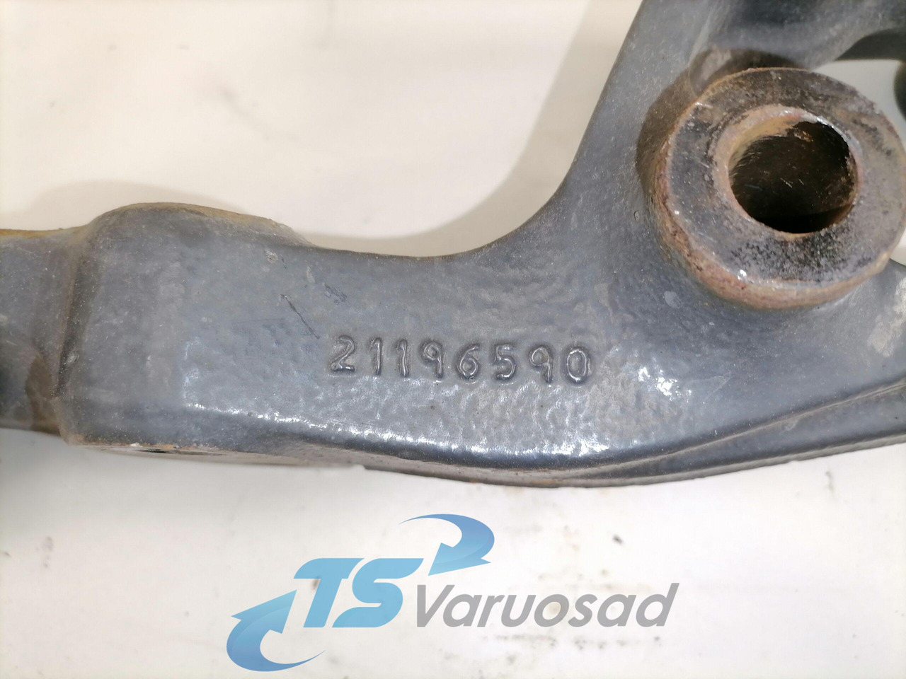 Volvo Kabiini kandur, tagumine 21196590 - Суспензија на кабината за Камион: слика 2 Volvo Kabiini kandur, tagumine 21196590 - Суспензија на кабината за Камион: слика 2