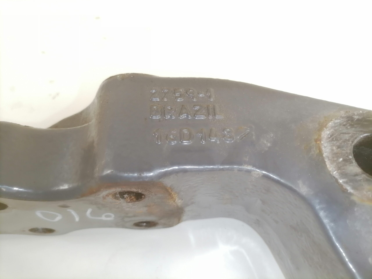 Volvo Kabiini kandur, tagumine 21647361 - Суспензија на кабината за Камион: слика 4 Volvo Kabiini kandur, tagumine 21647361 - Суспензија на кабината за Камион: слика 4